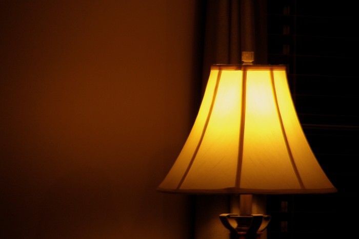 Žárovkám zvoní hrana.Čím
se dají vhodně nahradit?