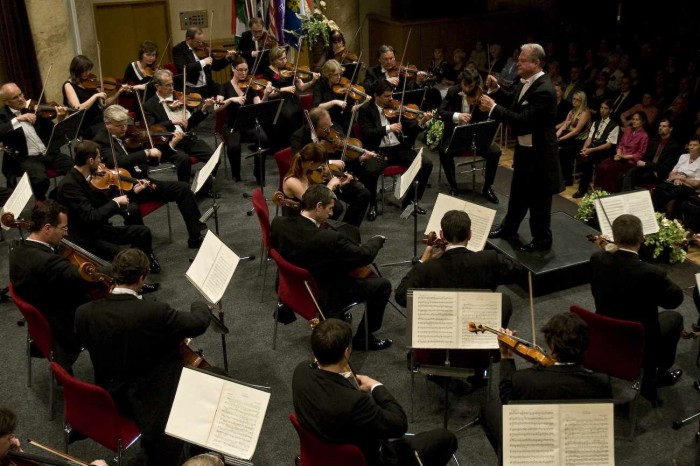 Janáčkův máj zahájil
koncertem v plynojemu