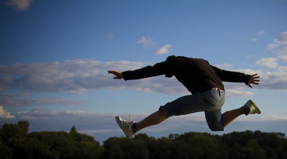 Chmurné úterý se sebevraždou