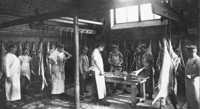 Kouzlo časů minulých:
řezník a uzenář byl pojem