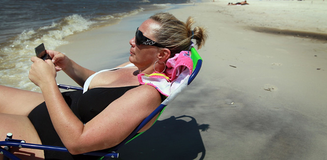 Mobily na dovolené? Dost otravují,
ale stále se bez nich neobejdeme