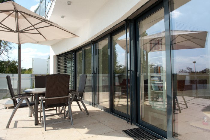 Novinka: plastová okna
s hliníkovou obložkou