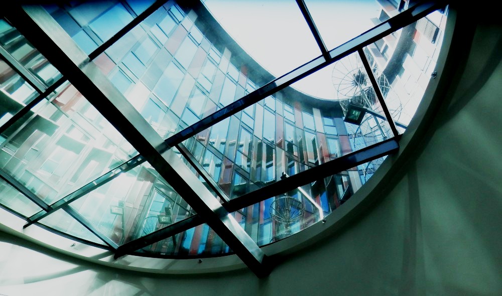 Do "otevřeného domu"
s otevřenýma očima 