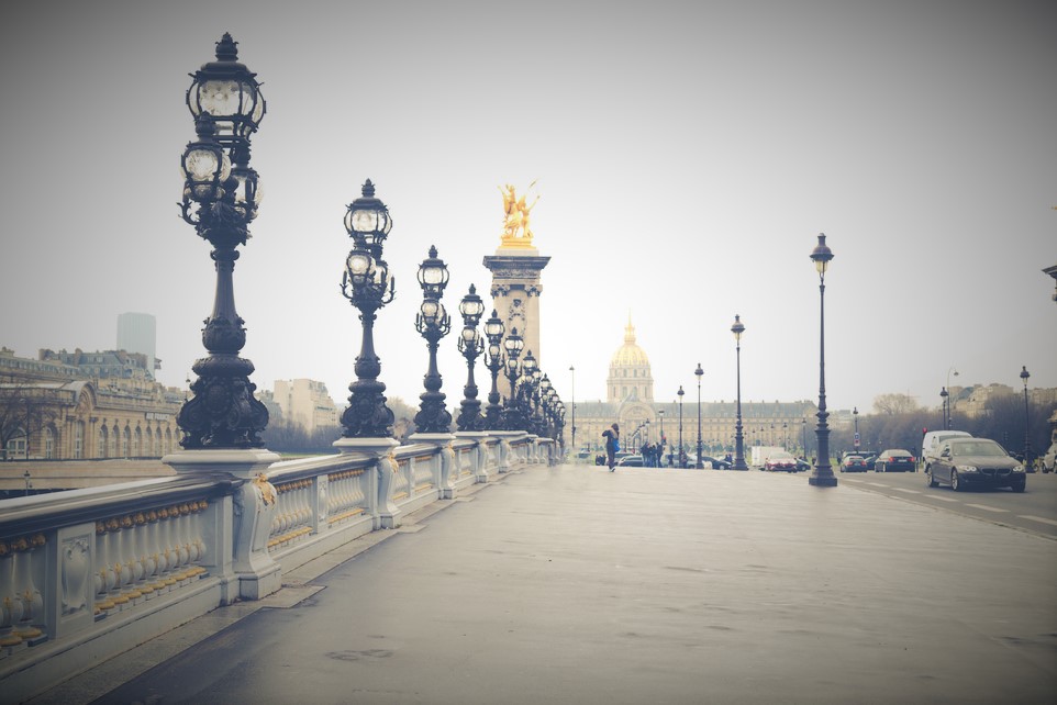 Kouzlo časů minulých: První kroky v Paříži