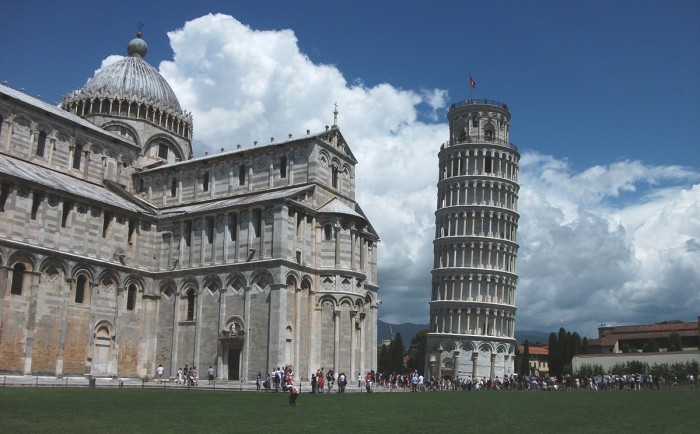 Šikmá věž v Pise je podle statiků
bezpečná až na dalších 300 let