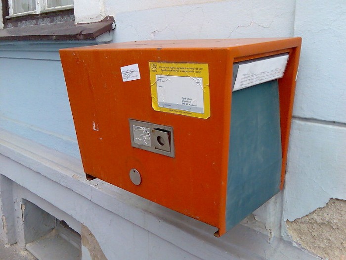 Poštovní schránky už&nbsp;nekvetou,
převálcovaly je e-maily a SMS