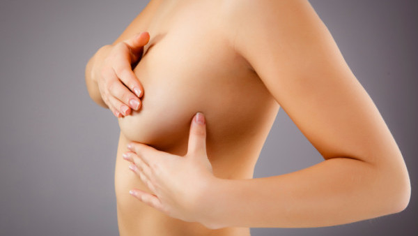 Rekonstrukce prsu po&nbsp;ablaci
v otázkách a odpovědích