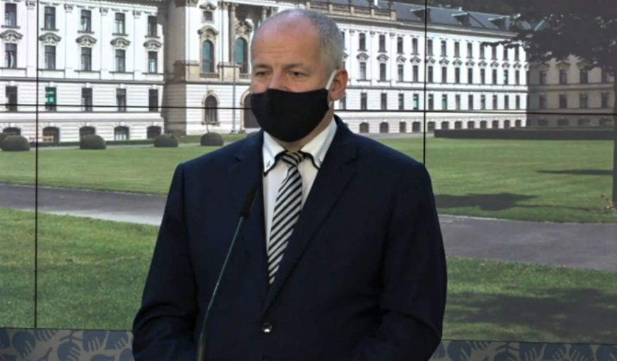 Od pondělí bude Česko bez kultury a sportu. Restaurace budou otevřeny jen do 20 hodin