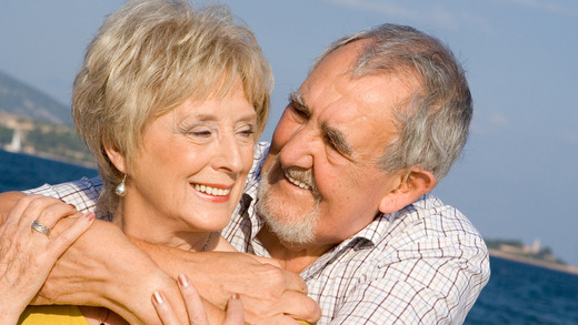 Na slovo „už“ zapomeňme.
Zbytečně nám přidává roky