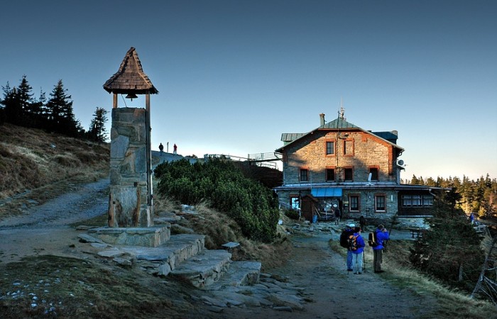 Odměna za krádež
v&nbsp;horské chatě Šerák