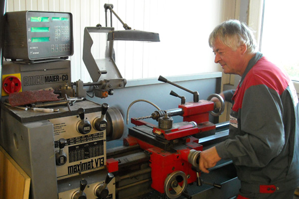 Kdo zachrání technické
profese? Padesátníci a starší