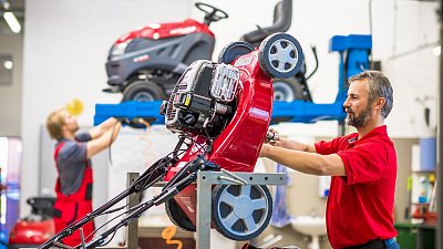 Posezonní servis zahradní techniky ušetří peníze i čas
