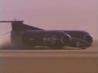 Před 15 lety auto poprvé
překonalo rychlost zvuku