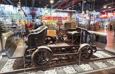 Drezína na Hlavním (Wilsonově) nádraží v Praze