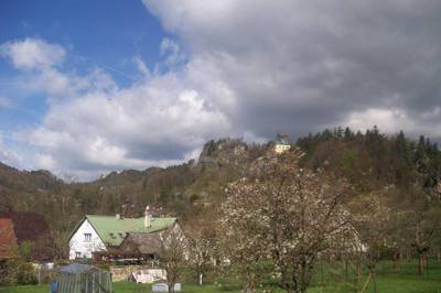 Pantheon nad Jizerou na Malé skále...