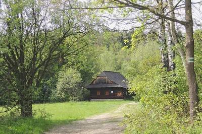 12-A jsme pod kopcem.jpg