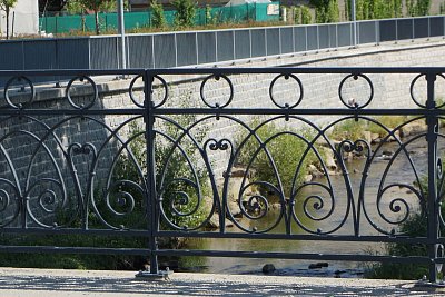 8 Secesní zábradlí mostu
