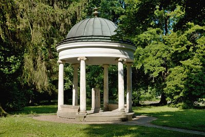 16 - Chrámek přátelství