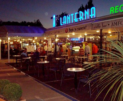 16.  i zde bylo příjemné posezení