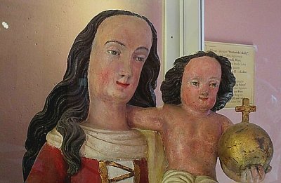 Žena všech žen, Panna všech panen, Matka všech matek...