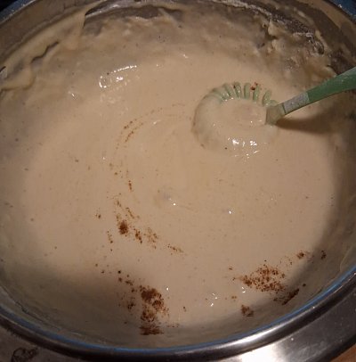 Připravené těsto s květem