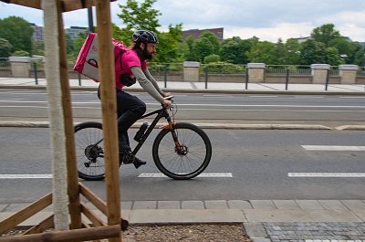 Jídlo jede!