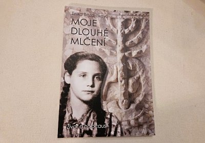 27. leden – Mezinárodní den památky obětí holocaustu *