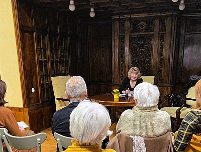 Z autorského čtení spisovatelky a íčkařky Jarky Jendriskové *