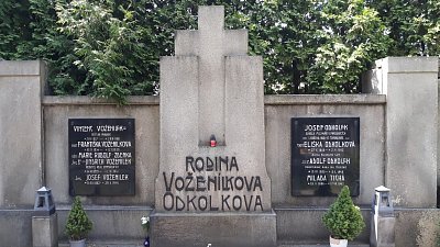 23-hrobka-josef-odkolek-mlynar-a-poslanec-.jpg