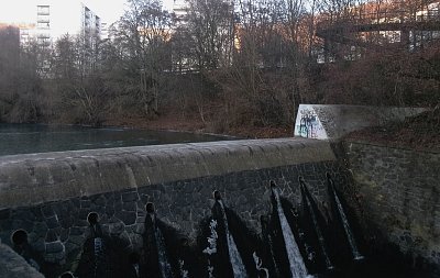 Únor bílý, pole sílí *