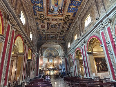 25-bazilika-sv-frantisky-rimske.jpg