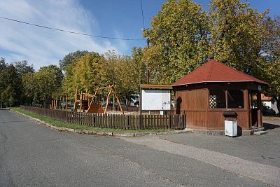 25 Náves v současnosti.