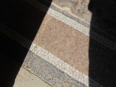 25-zbytek-mozajky-v-zadveri.jpg
