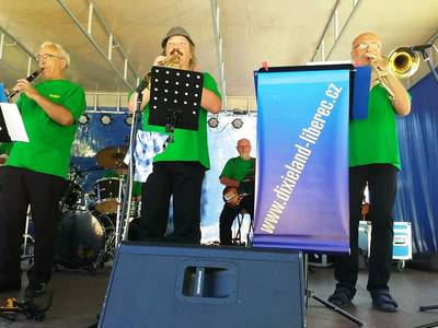 Dixieland z Liberce přispěl k velmi pěkné atmosféře.
