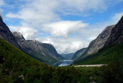 Norsko - mraky nad ledovcem