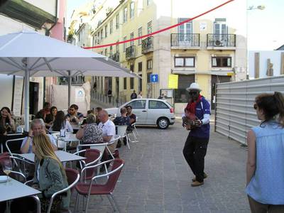 Pouliční kytarista, zpěvák