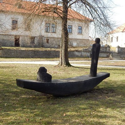 Dřevěná ozdoba parku