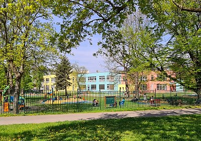 Zahrada nedaleké mateřské školy