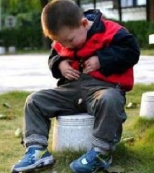 4. Poklopeček rozepnutý