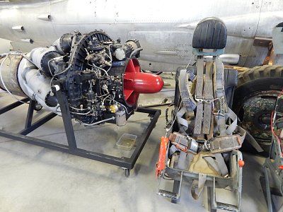 Hadičky, šroubky,...