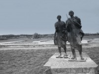 Sv. Vojtěch je vpravo