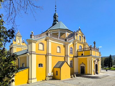8-bazilika-vamberice-poutni-misto.jpg