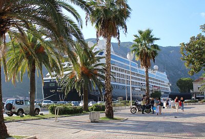 I taková loď může kotvit v Kotoru