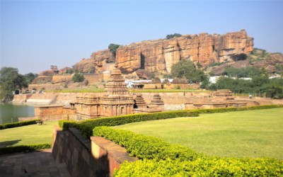 Chrámový komplex v Bádámí, Karnátaka.JPG