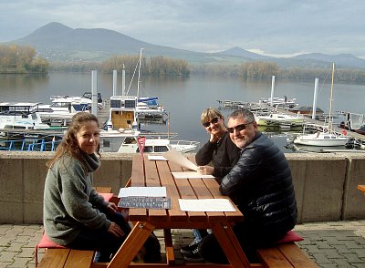 Posezení u Píšťanského jezera