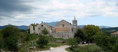 Hum, Istrie. Najmanji grad na svijetu.