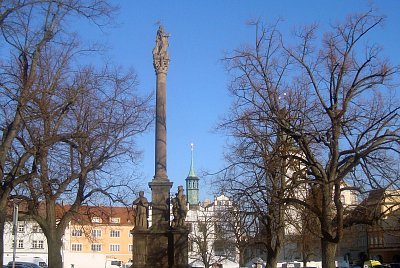 Morový sloup na litoměřickém Mírovém náměstí.*