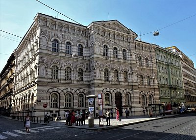 Základní škola ve Vodičkově ulici *