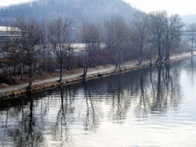 Nad vodou a ve vodě