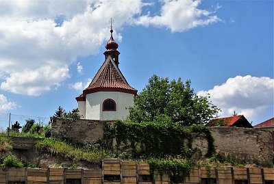 Kostel sv. Petra v Brandýse nad Labem